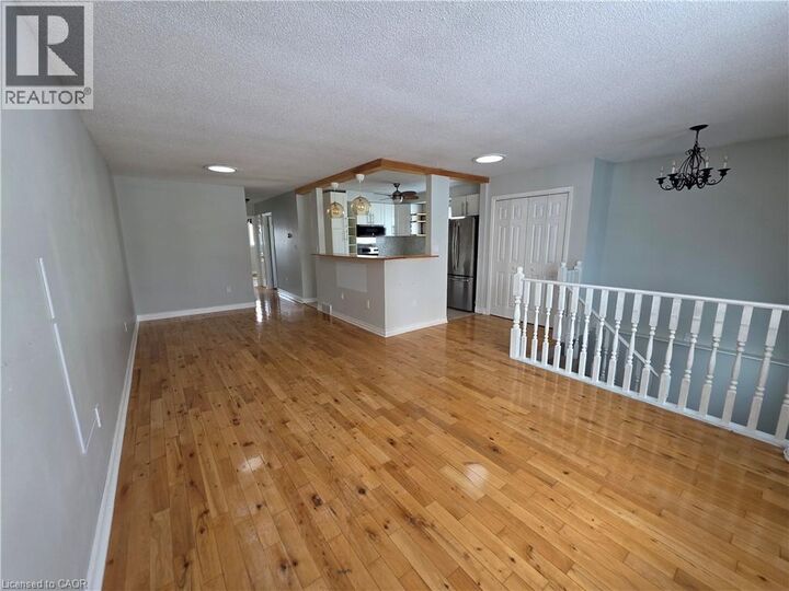 Property Photo:  37 Fox Trail Drive Upper  ON L2S 3T7 