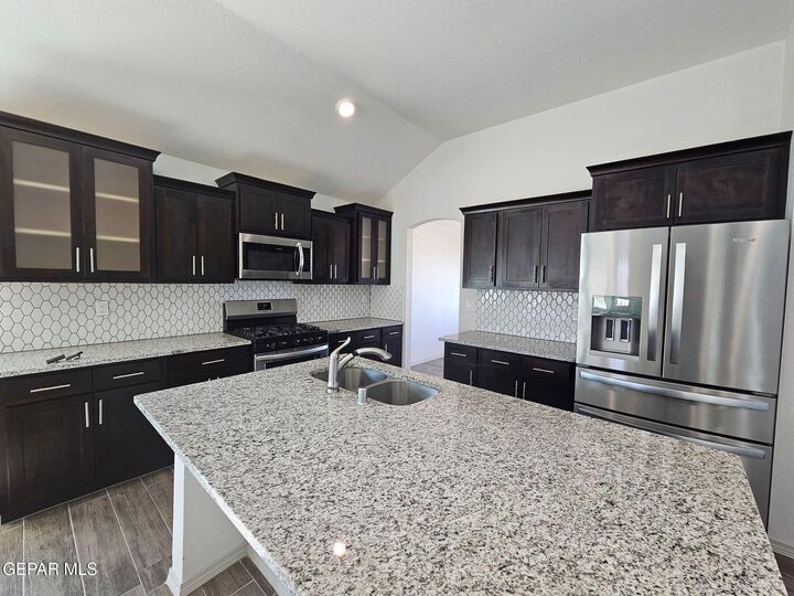 Property Photo: 1096 Summer Night Place TX 79928