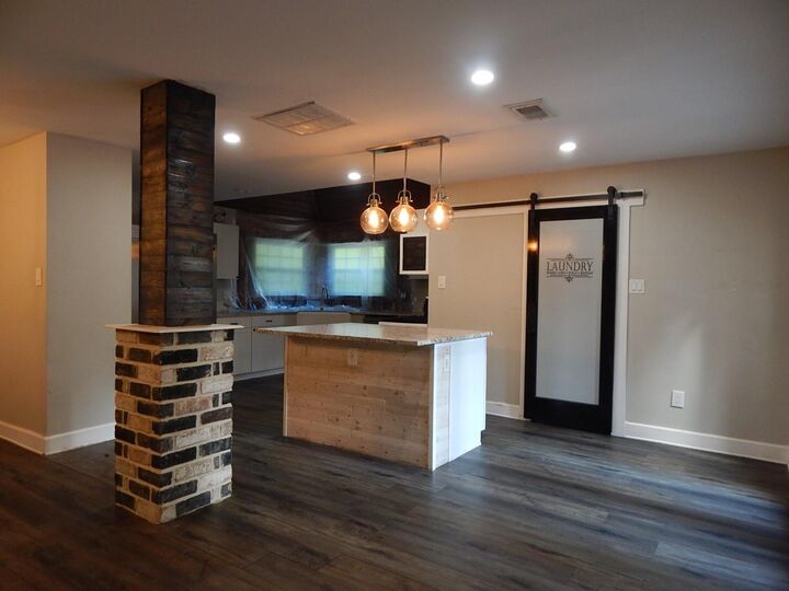Property Photo:  615 River Plantation Drive  TX 77302 