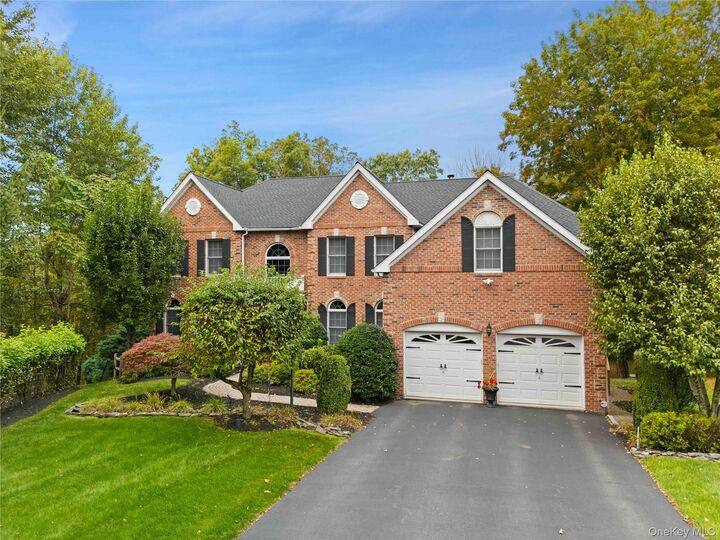 Property Photo: 13 Hyatt Lane NY 10589