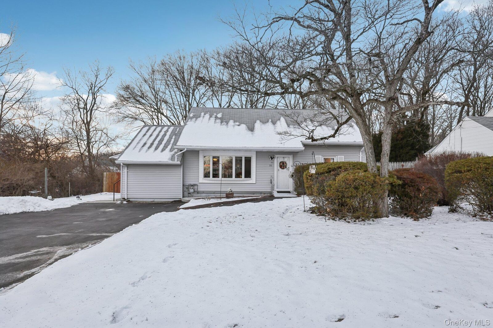 Property Photo:  375 Laurel Road  NY 10965 