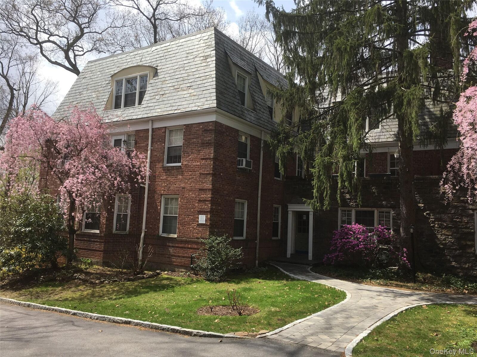 Property Photo: 60 Pinewood Avenue 1B NY 10530