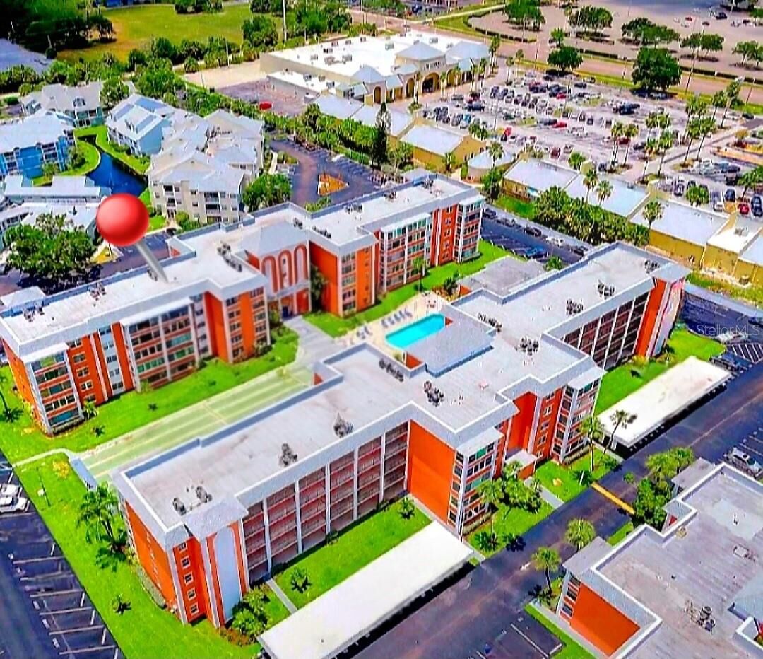 Property Photo:  6960 20th Avenue N 302  FL 33710 