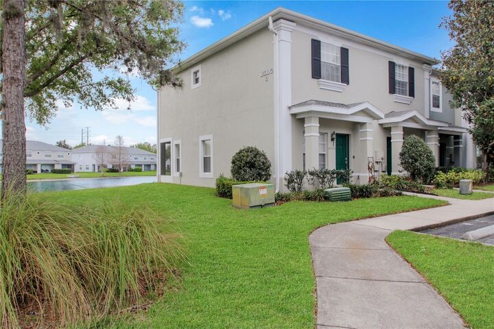 Property Photo:  9303 Flowering Cottonwood Road 17  FL 32832 
