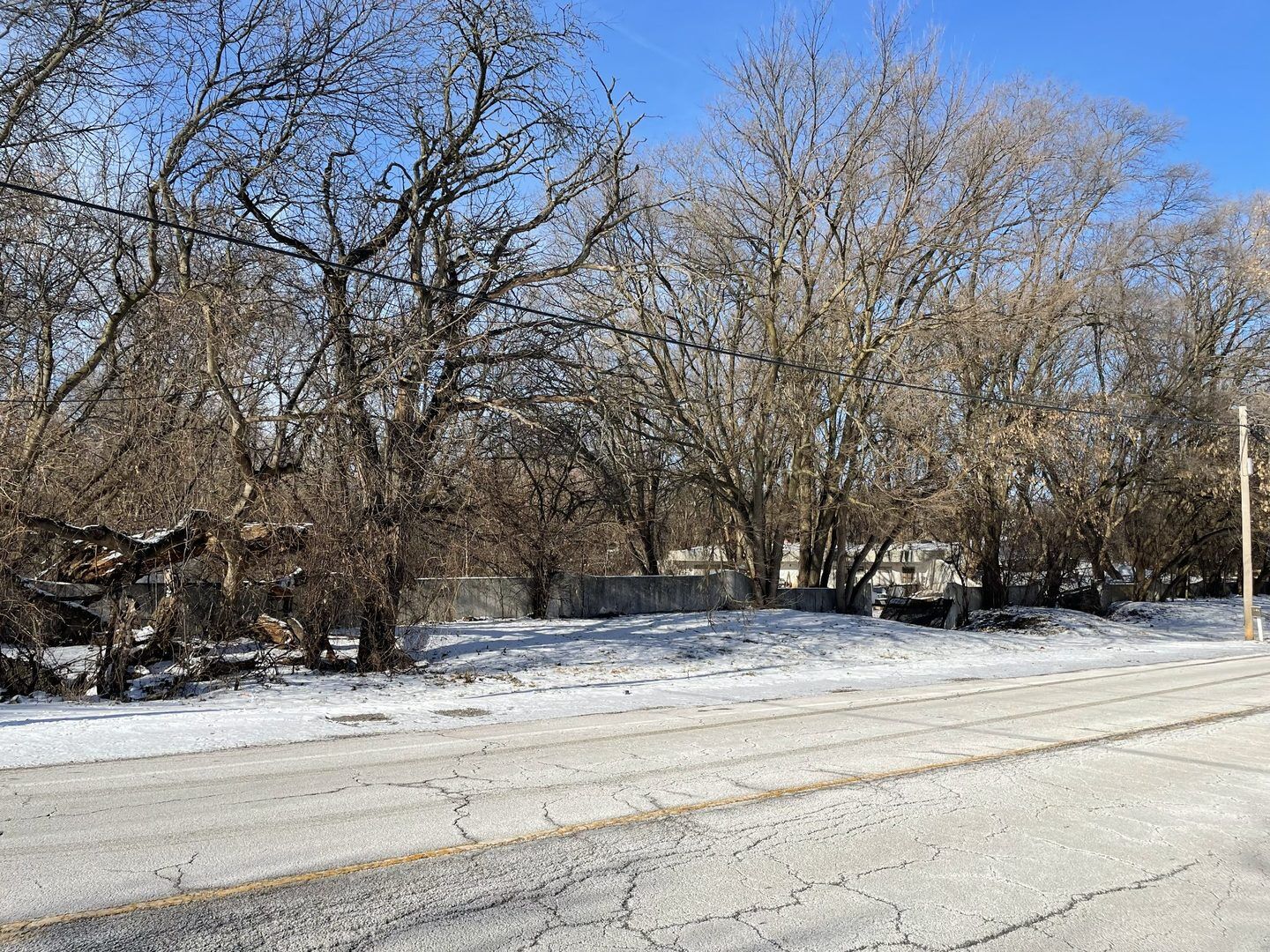 Property Photo: 468 N East River Road IL 60016