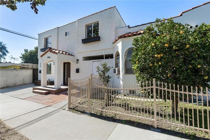 Property Photo:  498 E 52nd  CA 90805 