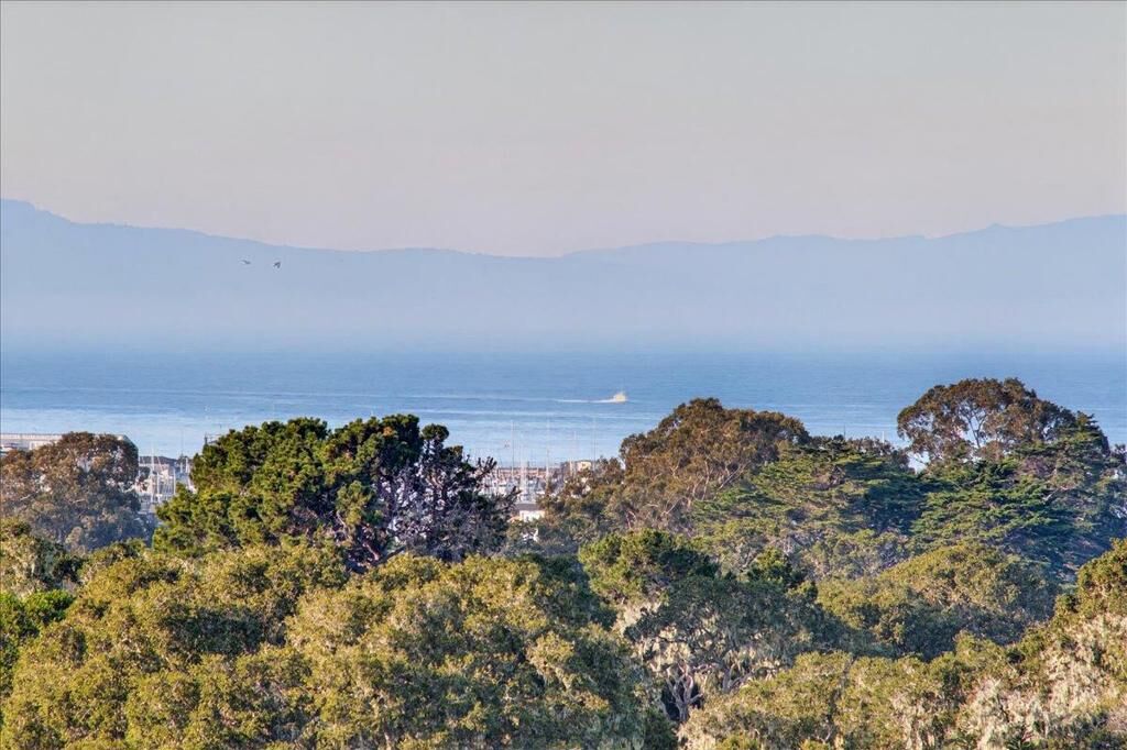 Property Photo: 500 Glenwood Circle 537 CA 93940