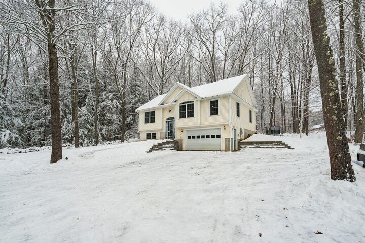 Property Photo:  19 Havlina Lane  ME 04073 