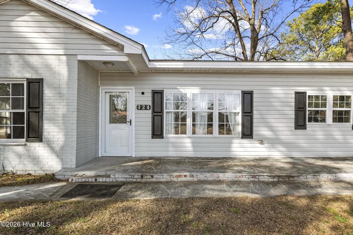 Property Photo:  124 Hc Powers Road  NC 28466 