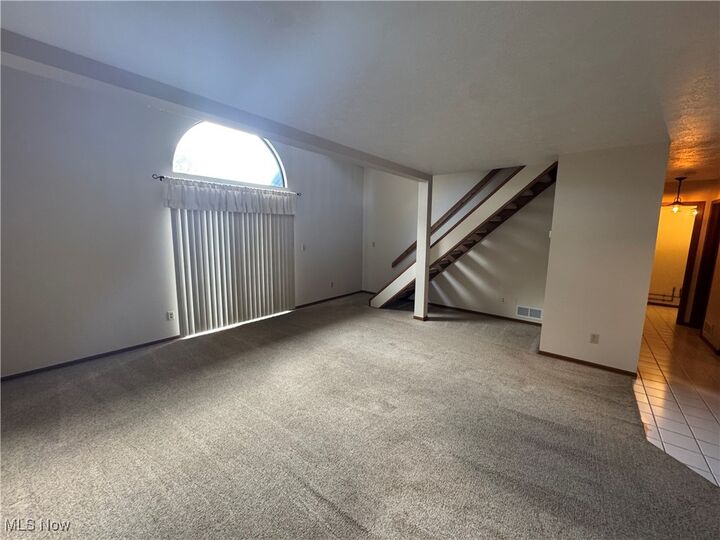 Property Photo:  3811 Northwoods Court NE 4  OH 44483 