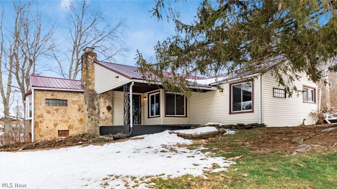 Property Photo: 10050 Norwich Drive OH 43767