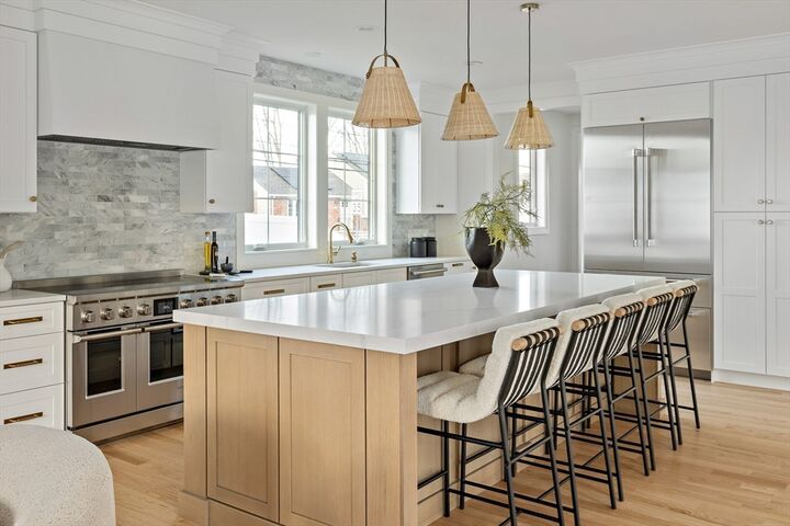 Property Photo:  5 Hazel Lane  MA 02494 