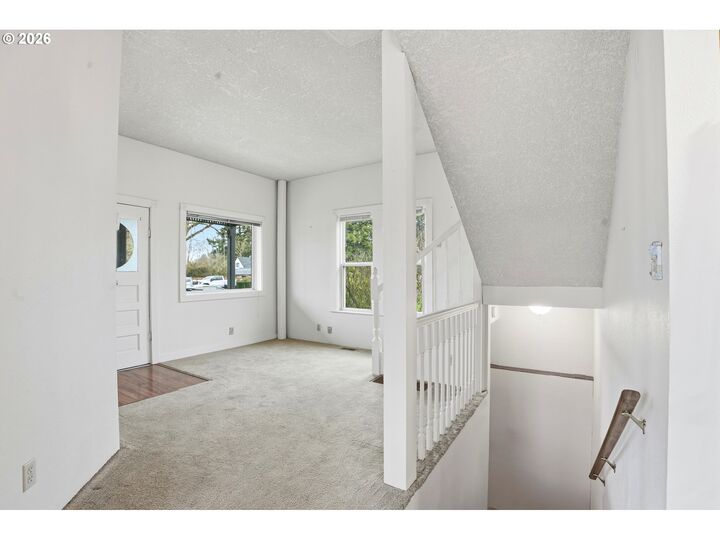 Property Photo:  589 NW 3rd Ave  OR 97013 