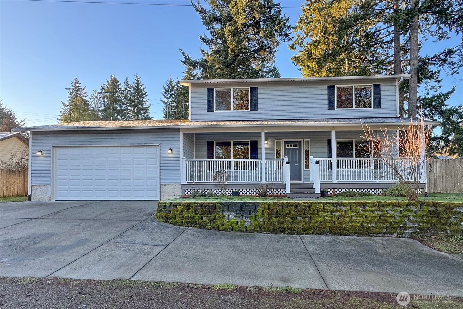 Property Photo:  1515 S Pine Street  WA 98362 