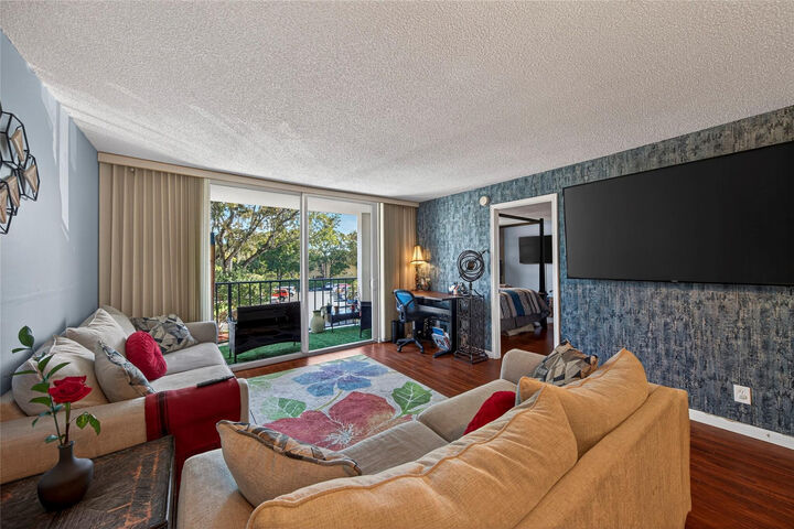 Property Photo:  1800 N Andrews Avenue 2F  FL 33311 