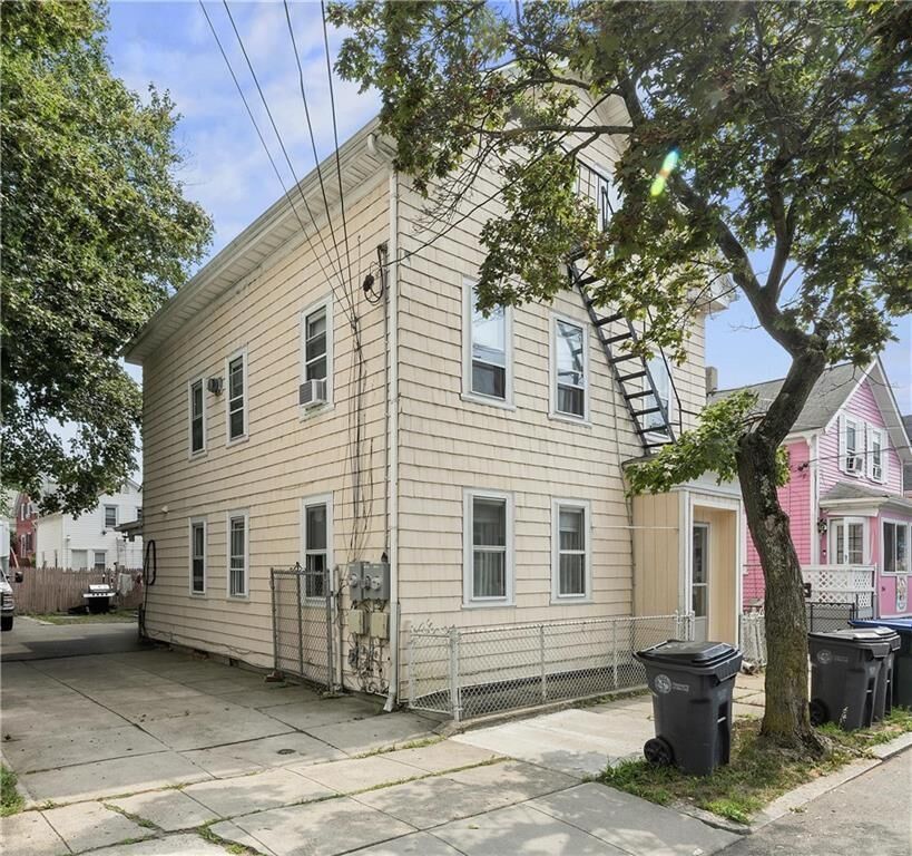 Property Photo:  150 Early Street  RI 02907 