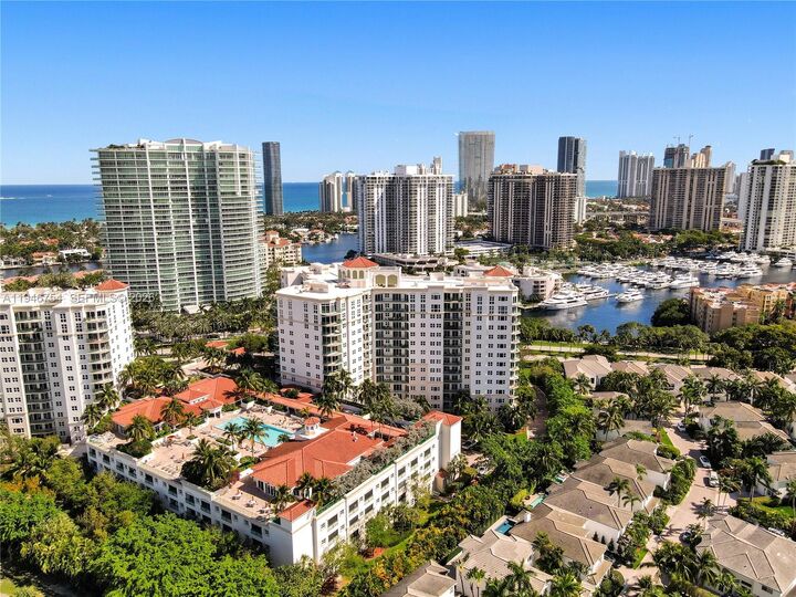 Property Photo: 20000 E Country Club Dr 1014 FL 33180