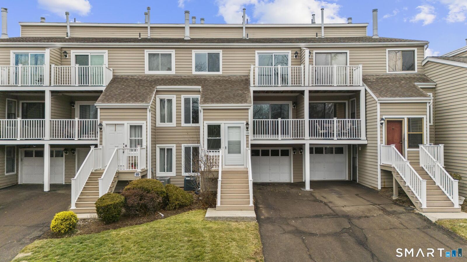 Property Photo:  133 Peddlars Drive 133  CT 06405 