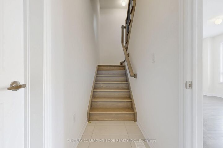 Photo de la propriété:  129 Vine Cliff Boulevard  ON L6C 3T5 