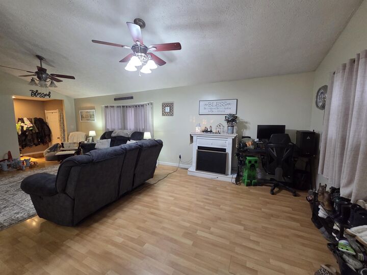 Property Photo: 61 McAllister Trail KY 41139