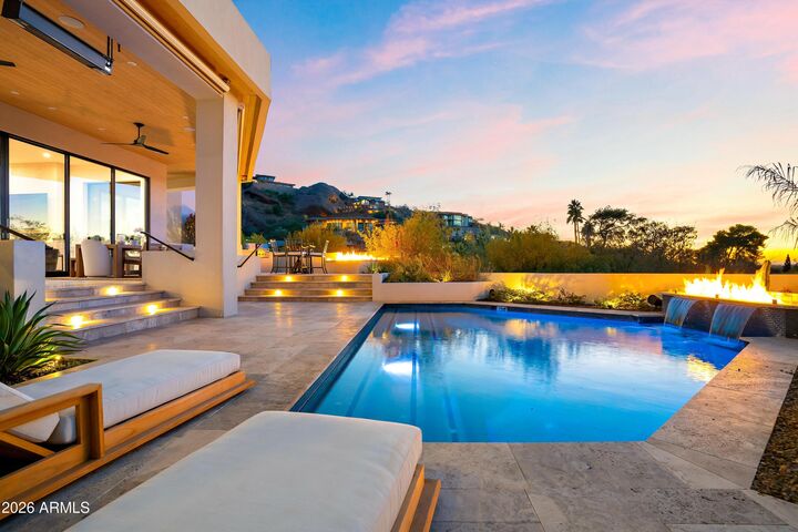 Property Photo:  5724 N Echo Canyon Drive  AZ 85018 