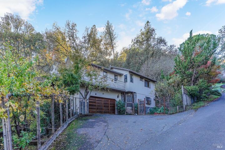 Property Photo:  301 Toyon Road  CA 95482 