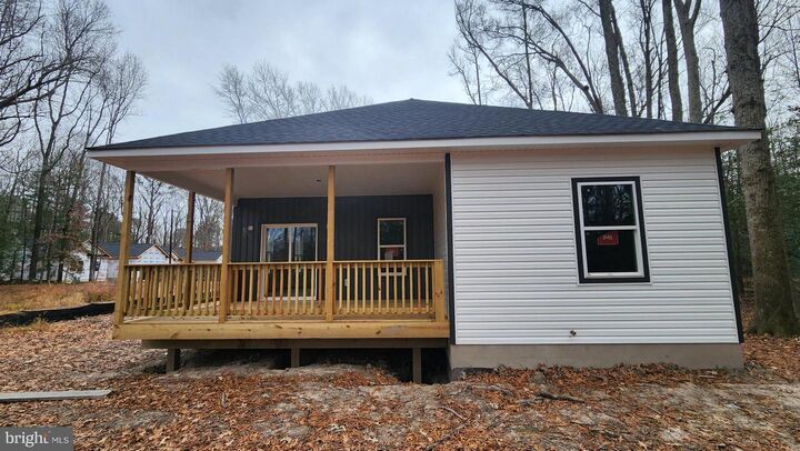 Property Photo: 175 Rose Way VA 22443