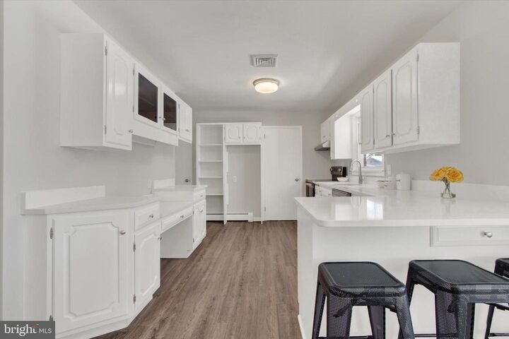 Property Photo:  2479 Ellendale Drive  PA 17602 