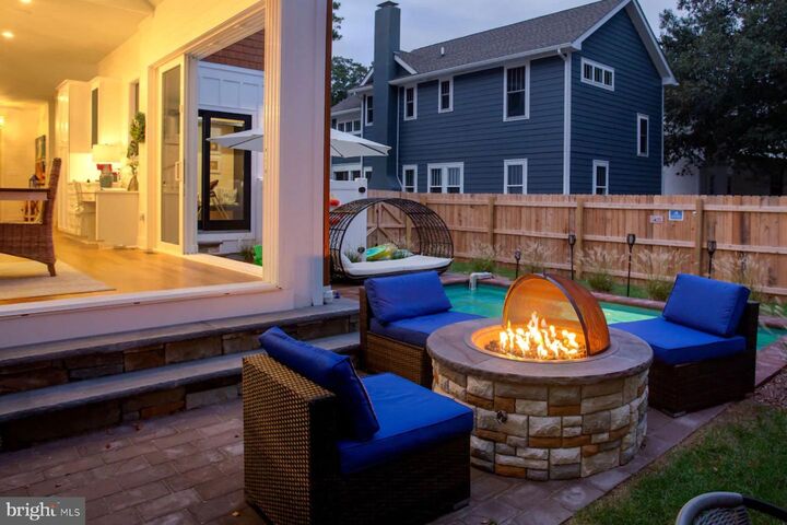 Property Photo:  70 Sussex Street  DE 19971 