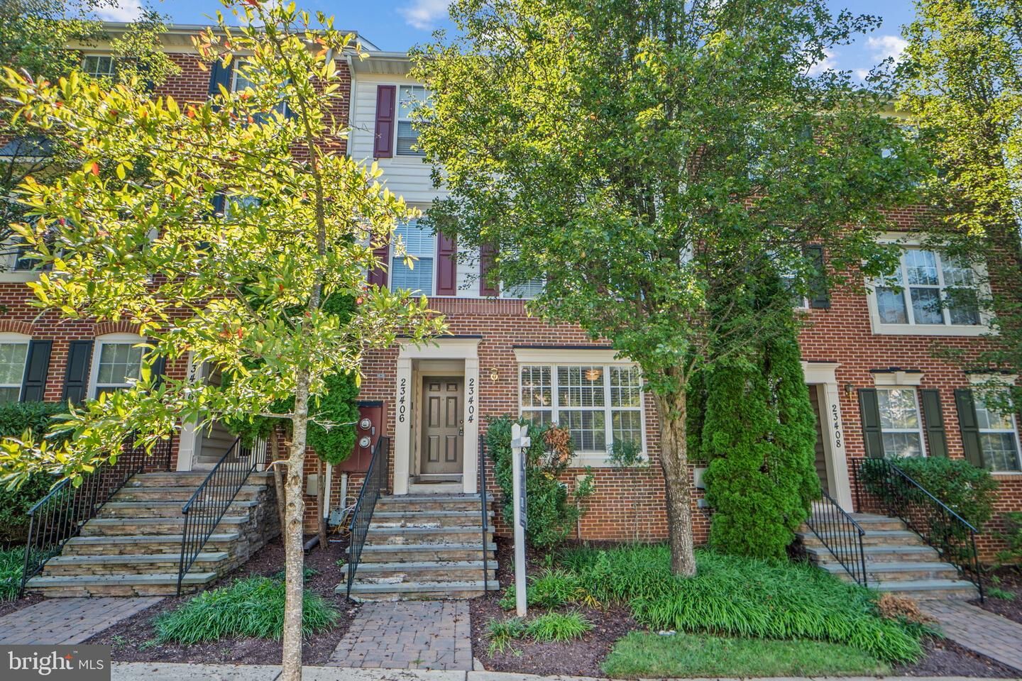 Property Photo: 23404 Rainbow Arch Drive 115 MD 20871