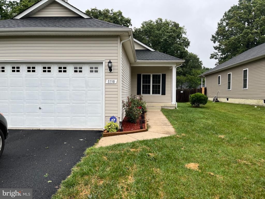 Property Photo:  113 Hotchkiss St  VA 22408 