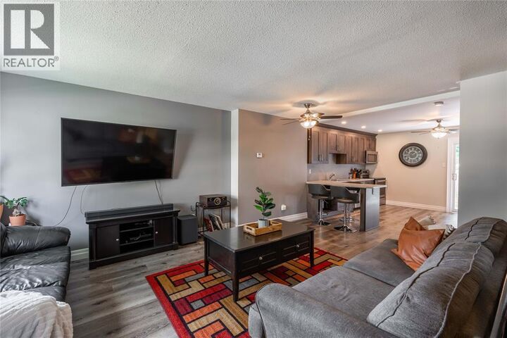 Photo de la propriété:  200 St Clair Boulevard 51  ON N0N 1G0 