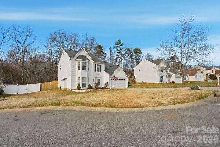 Property Photo:  2036 Mallard Pine Court  NC 28262 