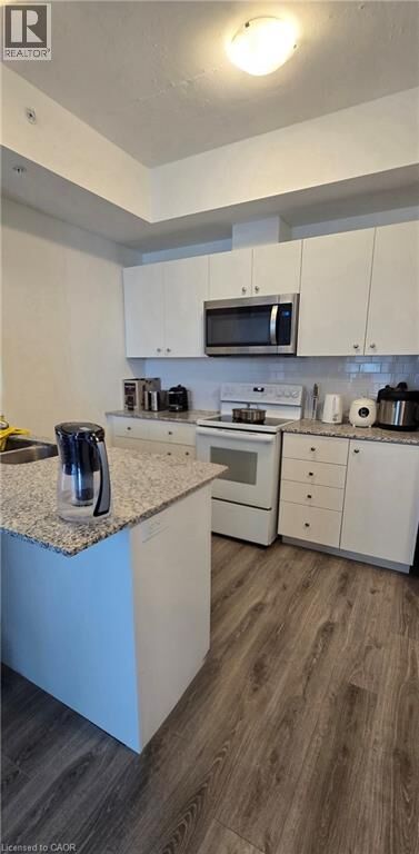 Property Photo:  108 Garment Street 1512  ON N2G 0E2 