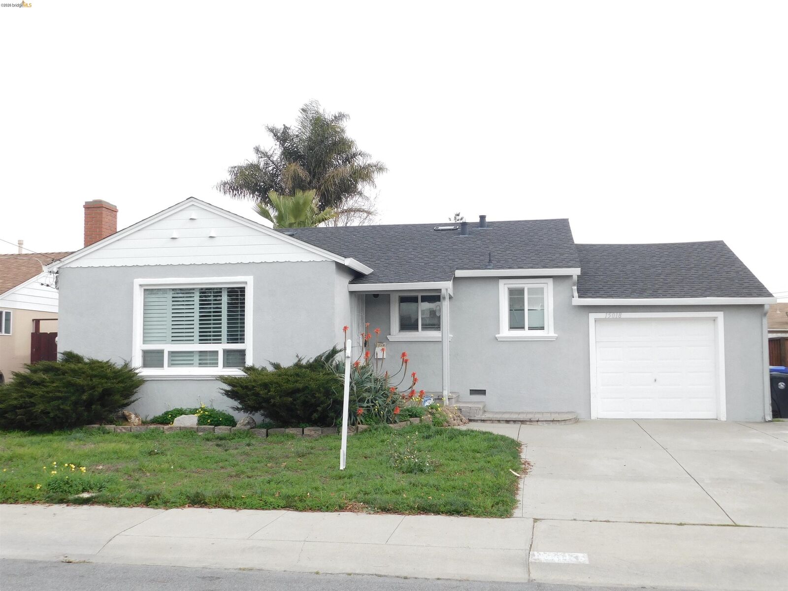 Property Photo:  15018 Edgemoor St  CA 94579 