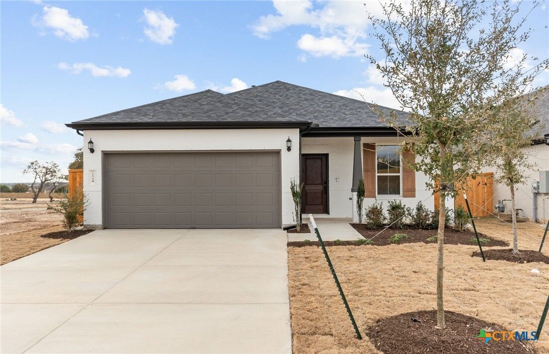 Property Photo:  124 Adlai  TX 78633 