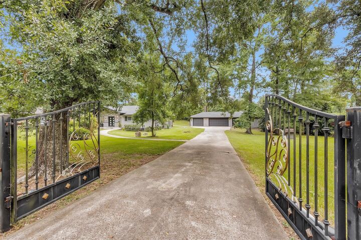 Property Photo:  1302 Spring Creek Drive  TX 77386 