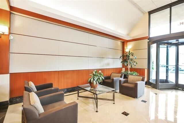 Property Photo: 6 Horizon Rd 310 NJ 07204