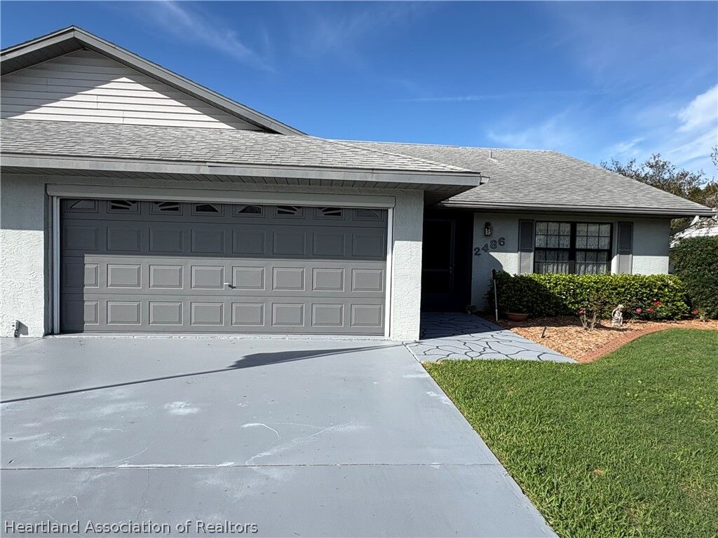 Property Photo:  2486 N Orangewood Street  FL 33825 