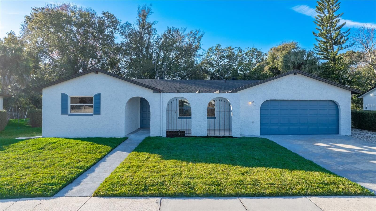 Property Photo:  4612 Chateau Road  FL 32808 