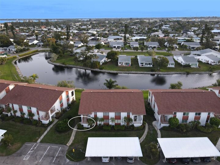 Property Photo: 4868 Independence Drive FL 34210