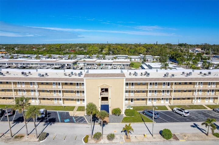 Property Photo: 1 Boca Ciega Point Boulevard 113 FL 33708