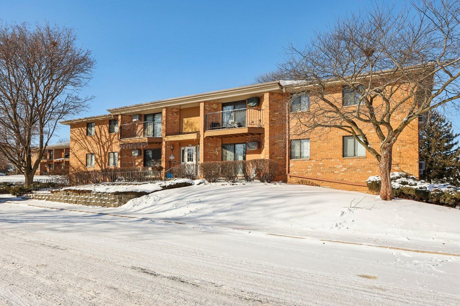 Property Photo:  4417 S Greenridge Cir Unit G  WI 53220 
