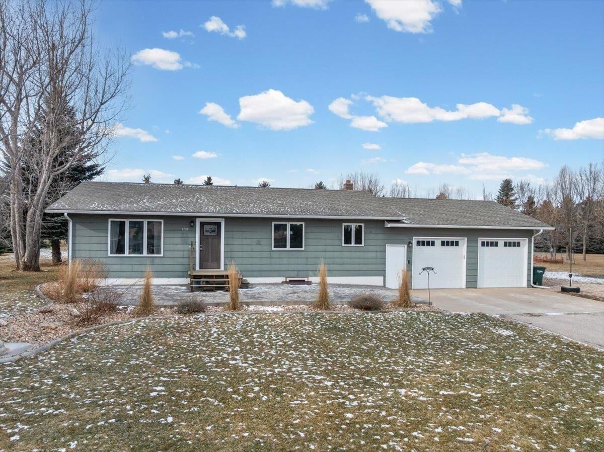 Property Photo: 1209 Cole Lane SD 57783