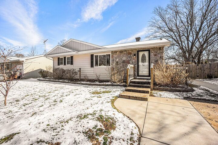 Property Photo: 5619 Cheshire Street MI 49002