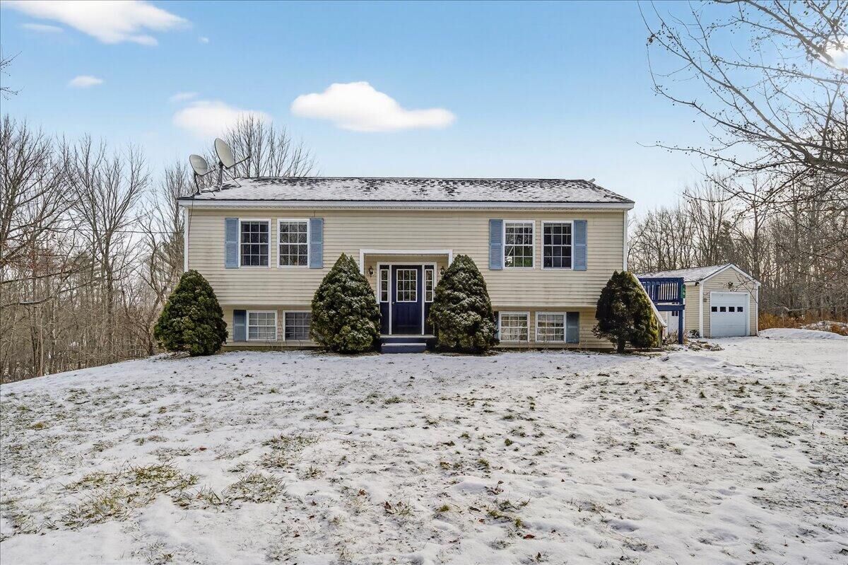 Property Photo:  10 Morrow Hill Road  ME 04973 