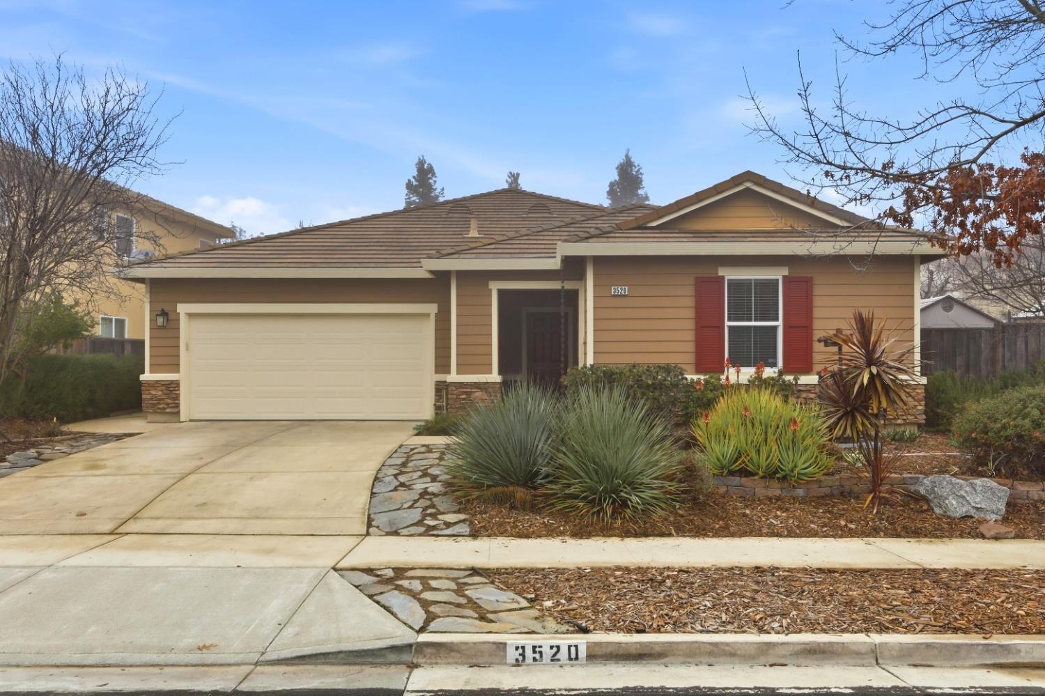 Property Photo:  3520 Bridgeway Lakes Drive  CA 95691 