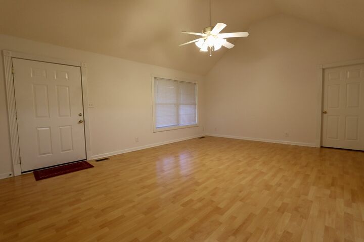 Property Photo:  1462 Lock B Rd S  TN 37040 