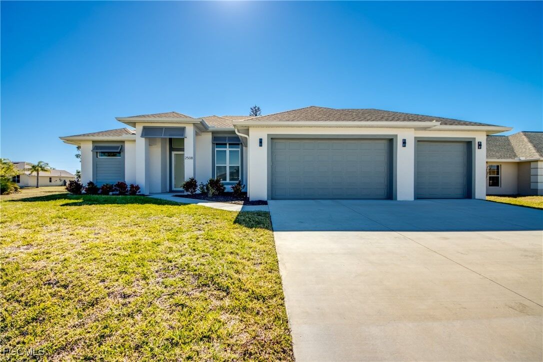 Property Photo:  2508 SW 1st Street  FL 33991 