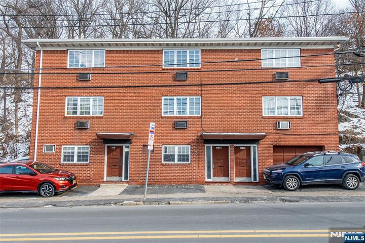 Property Photo: 601 Fairview Avenue NJ 07022
